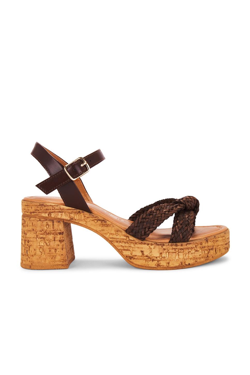 musical sandal