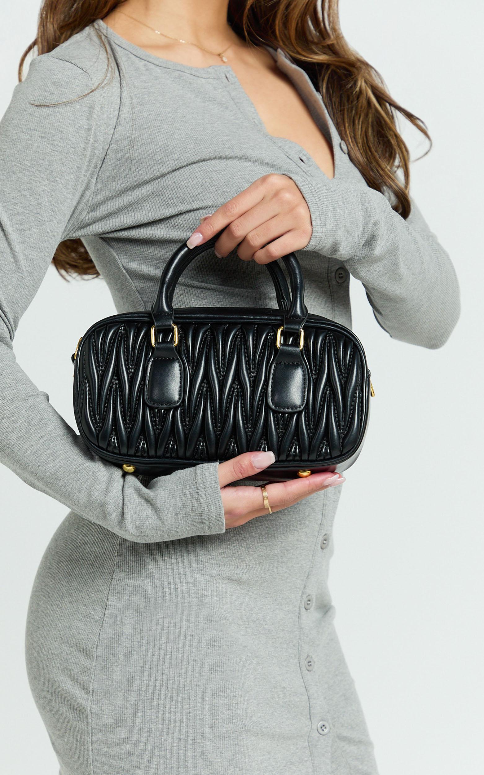 myra bag - cross body camera bag in black