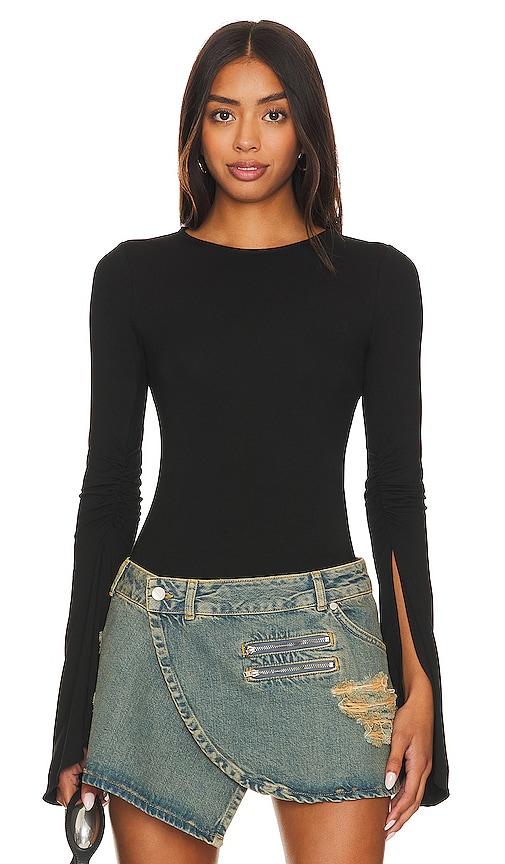 nbd pyper top in black.