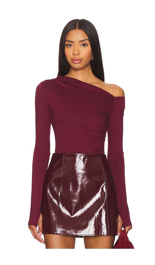 nia cleo top in red.