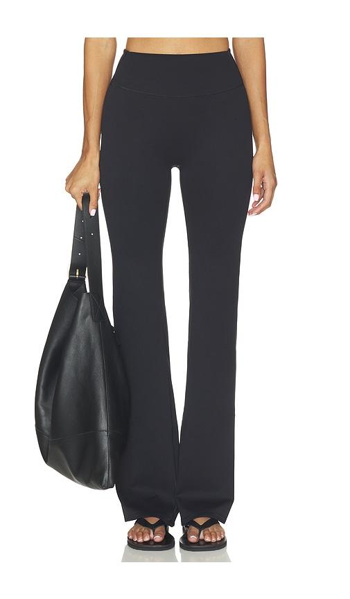 nikeskims matte slim flare pant in black.