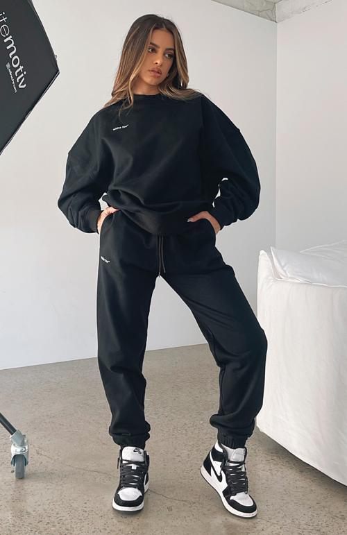 not an issue sweatpants black