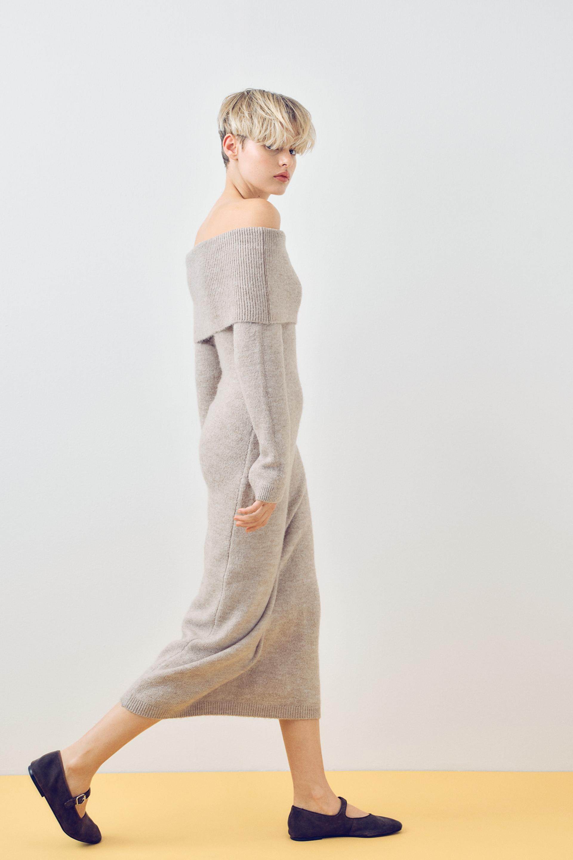 off-the-shoulder fine-knit dress
