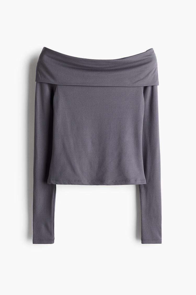 off-the-shoulder top