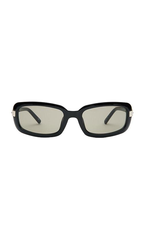 otra delilah sunglasses in black.
