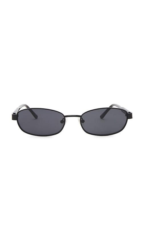 otra papillon sunglasses in black.