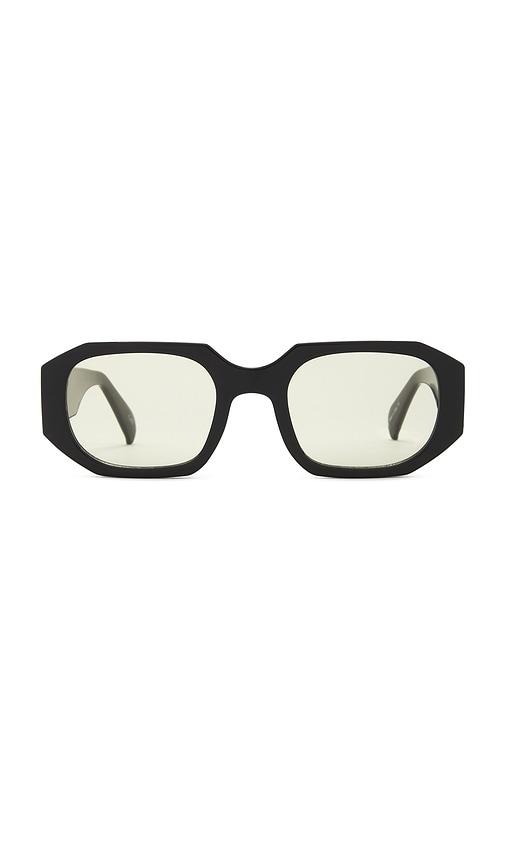 otra vera sunglasses in black.