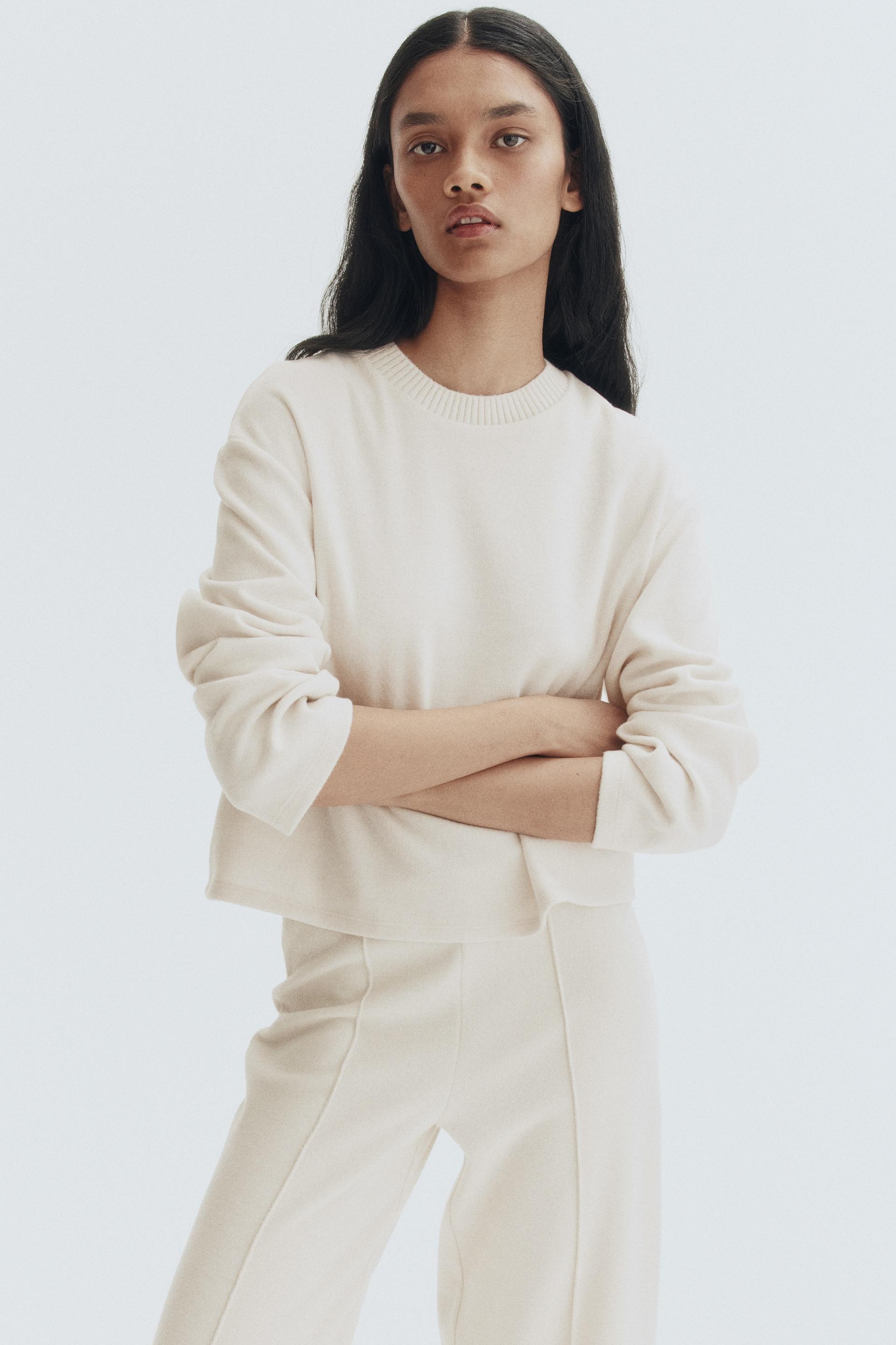 oversized sweatshirt