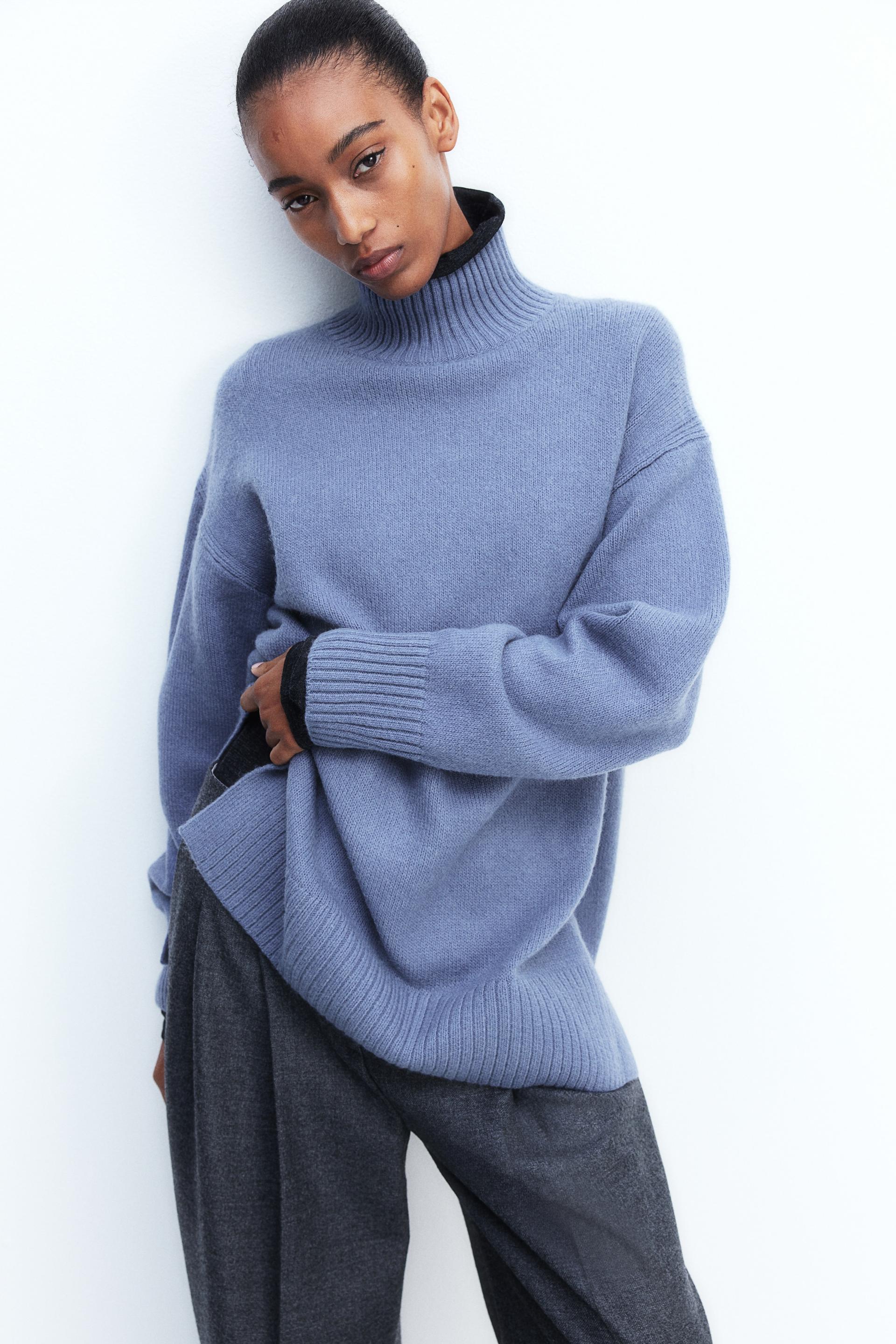 oversized turtleneck sweater
