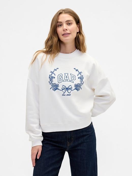 oversized wedge gap logo sweatshirt