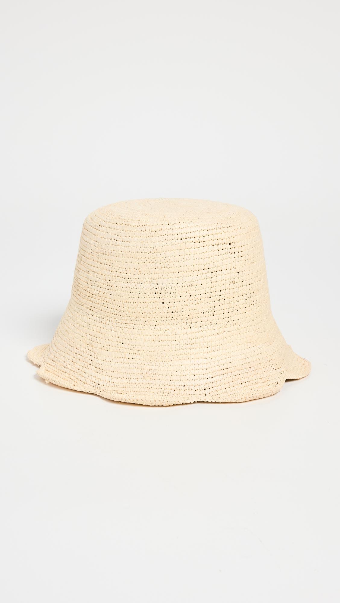 packable scallop straw bucket hat