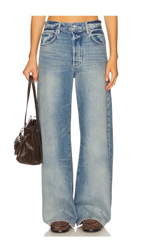 paige arellia barrel leg jeans with covered buttonfly in blue.