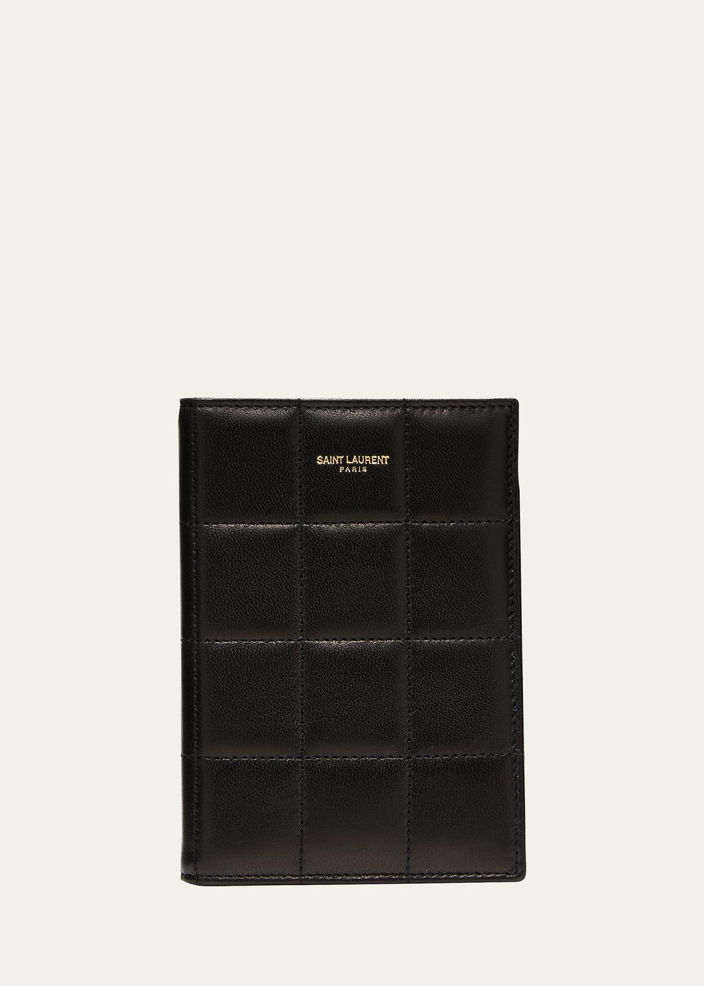 passport case in quilted smooth leather