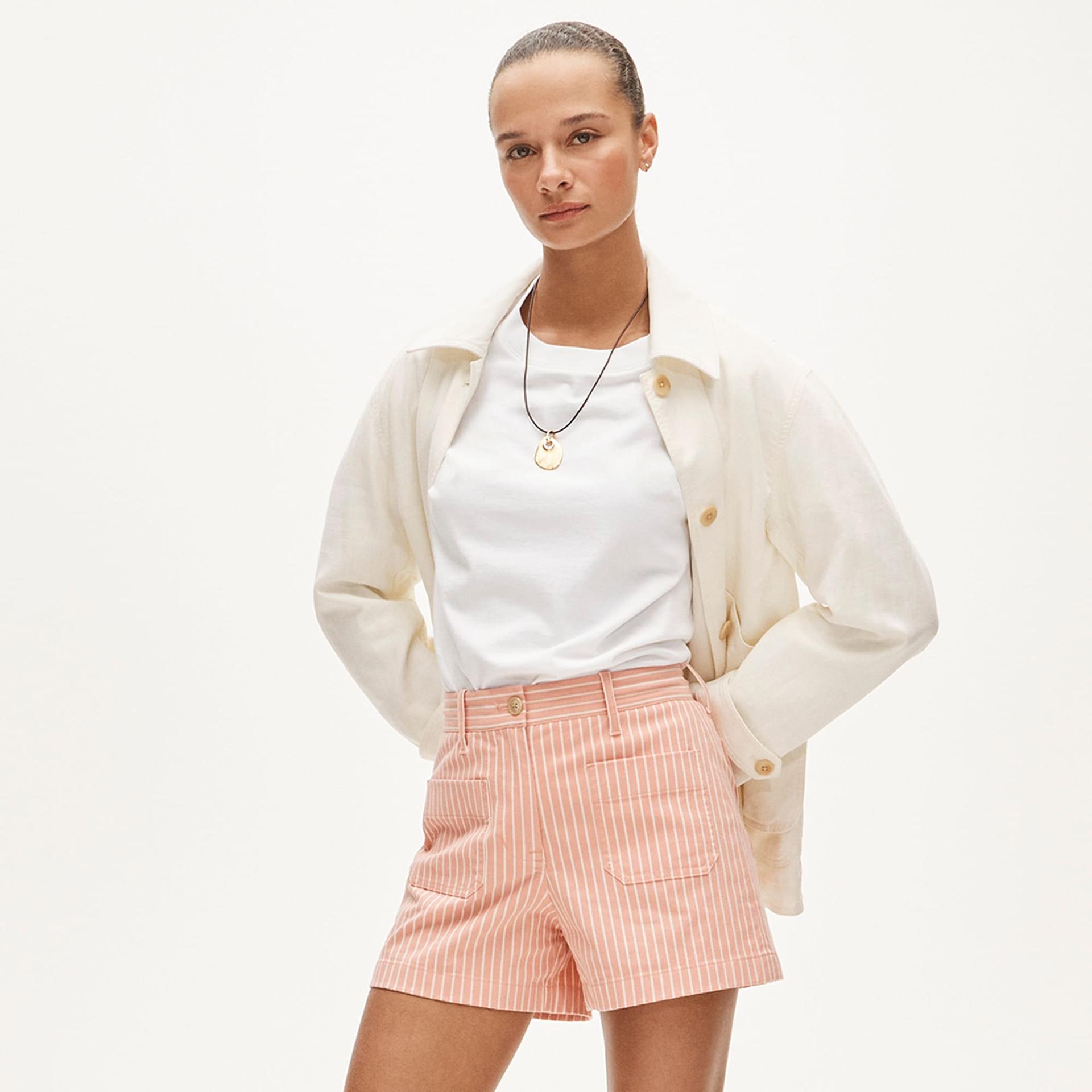 patch-pocket chino short