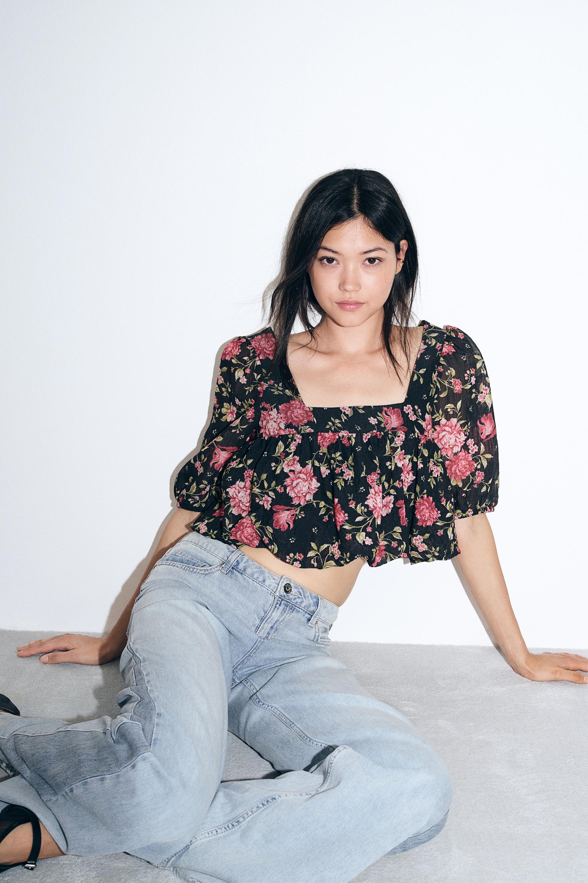 patterned bubble-hem blouse
