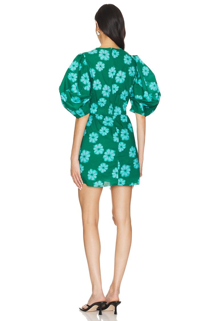 pia dress