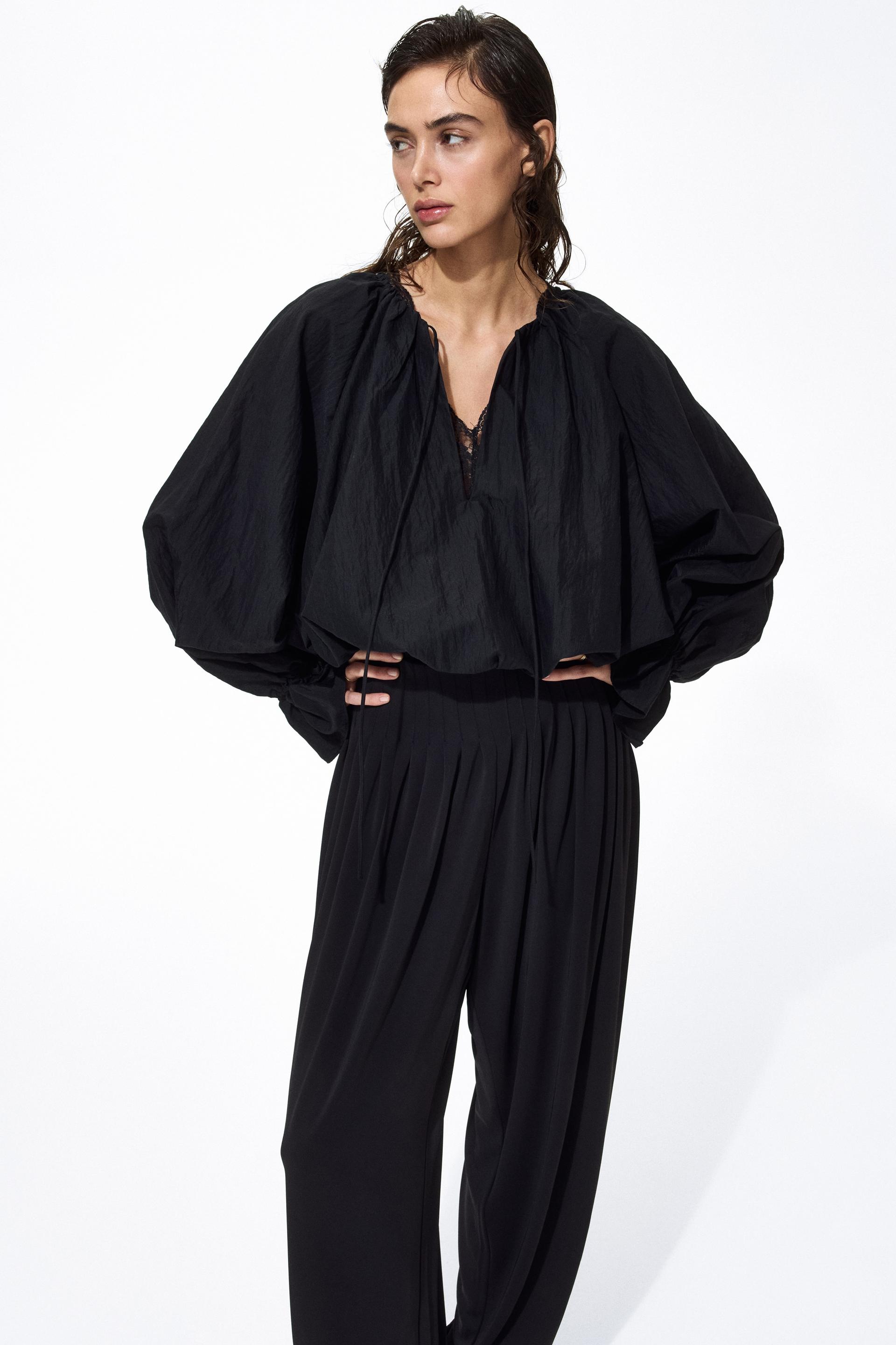 pleated barrel-leg pants