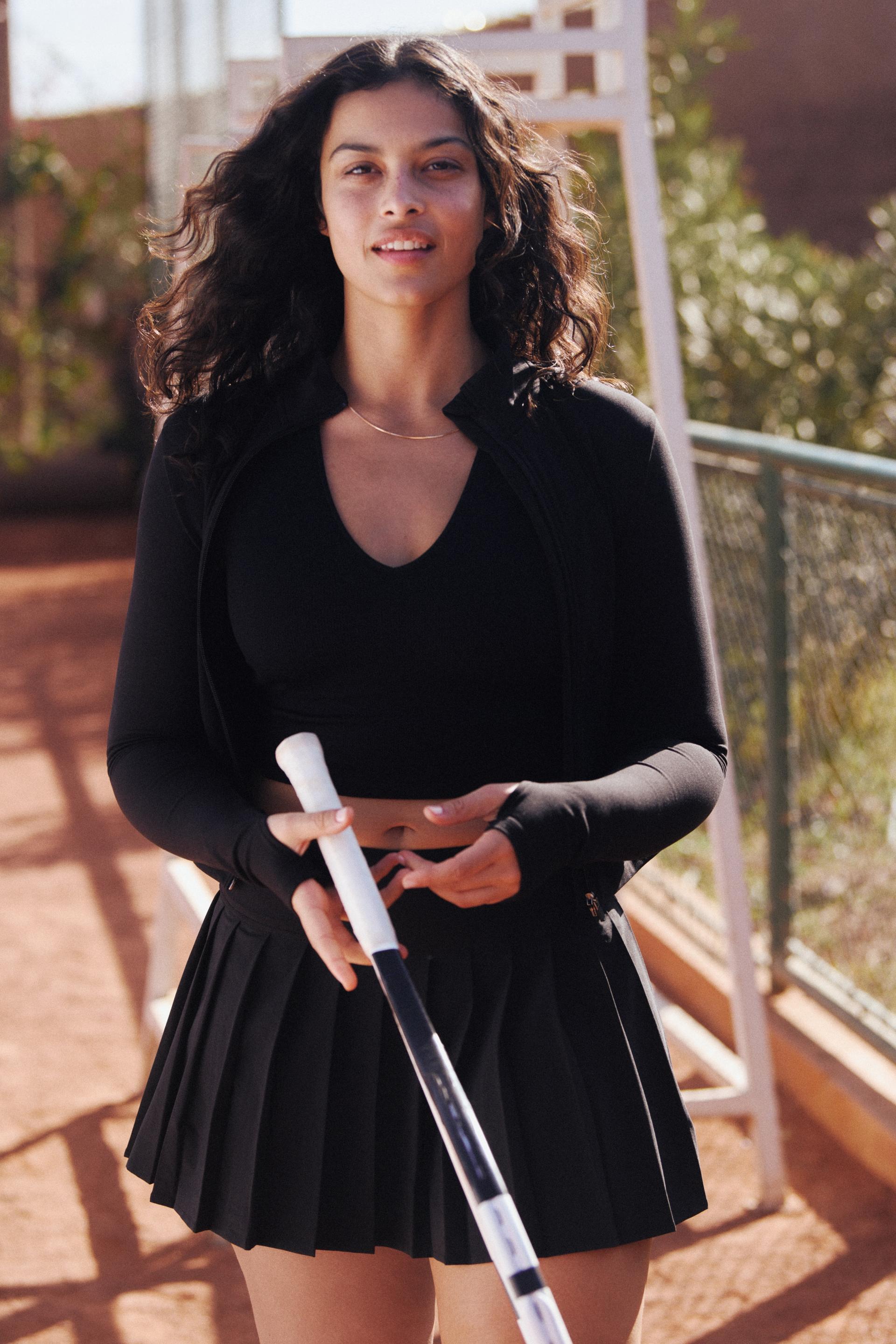 pleated tennis skirt with drymove™