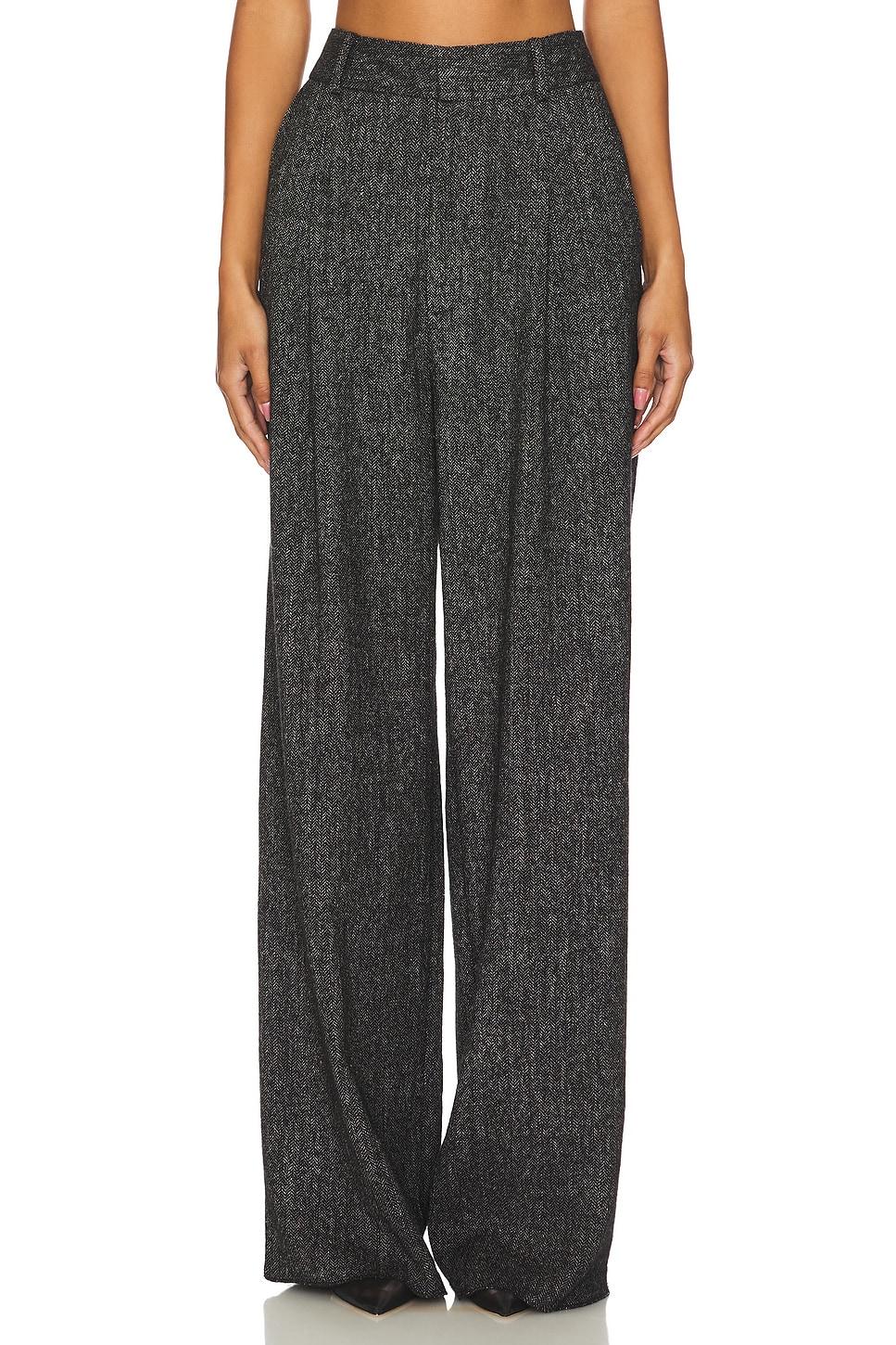 pleated trouser