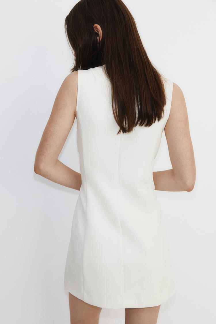 pocket-detail sleeveless dress