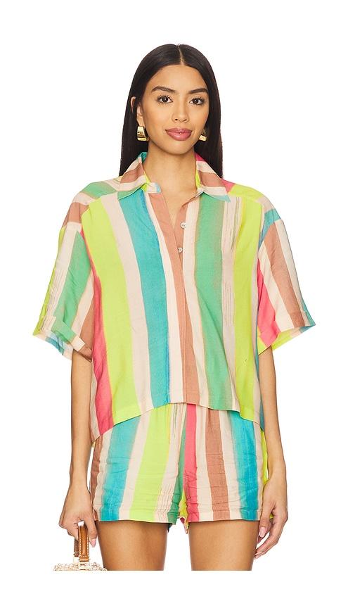 pq blake button top in green.