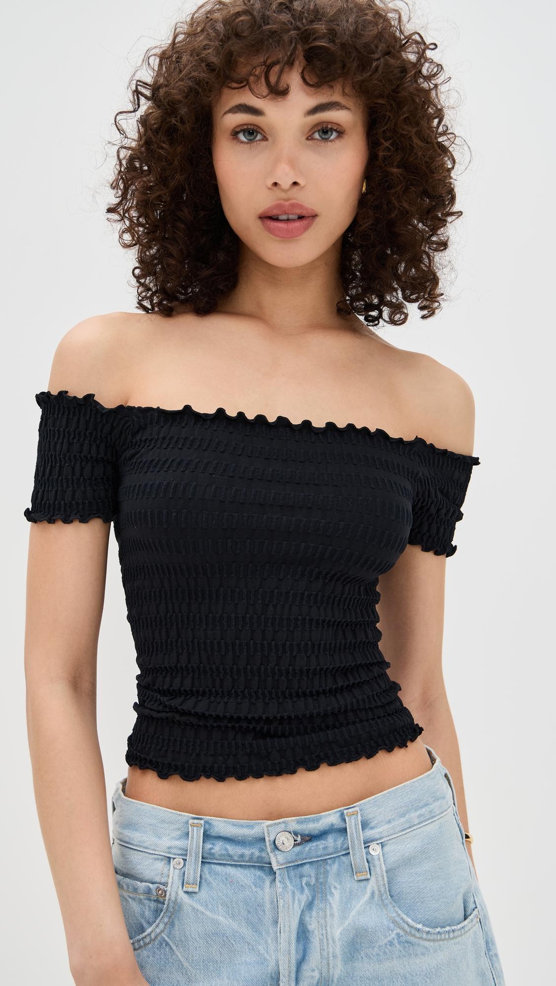 pucker up seamless tee