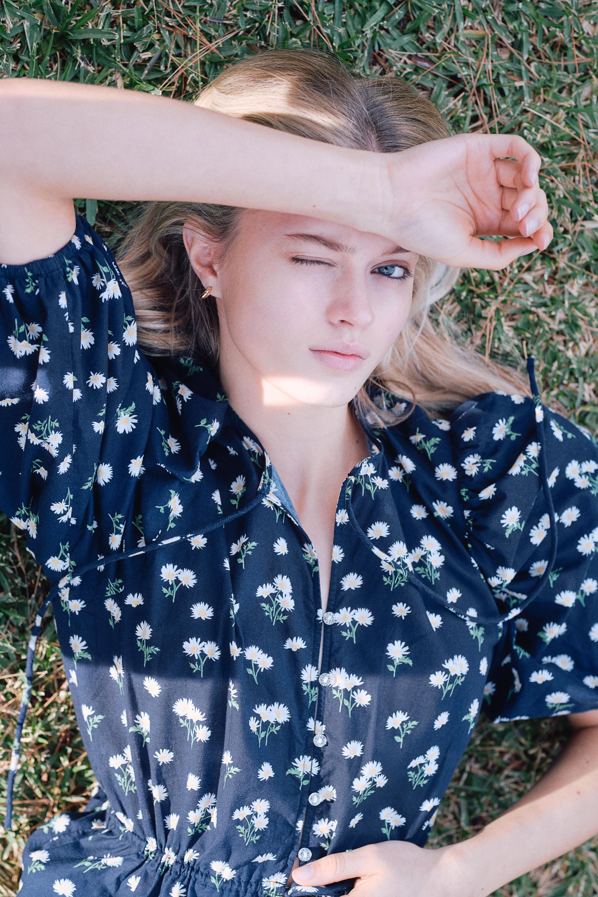 puff-sleeved cotton blouse