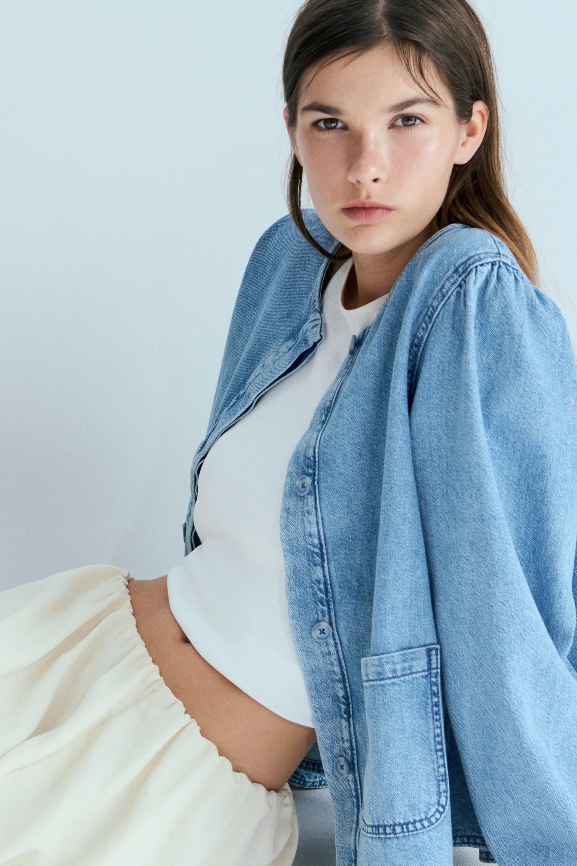 puff-sleeved denim jacket