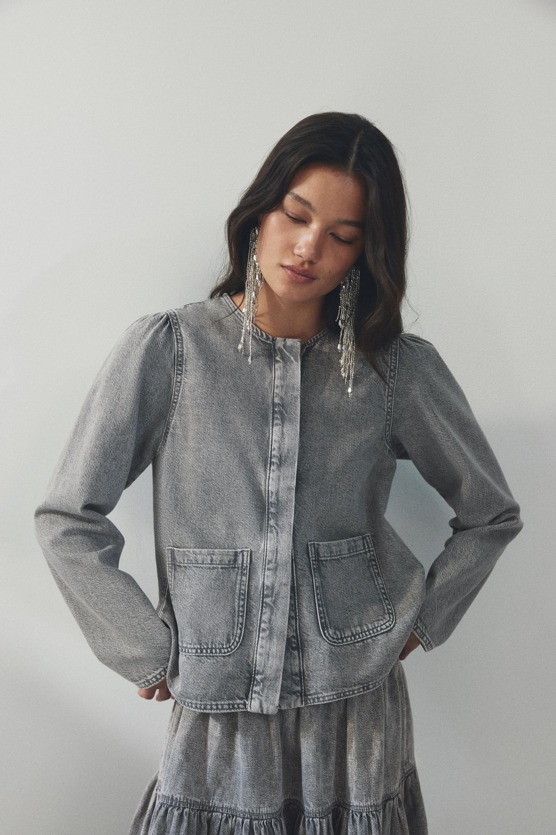 puff-sleeved denim jacket