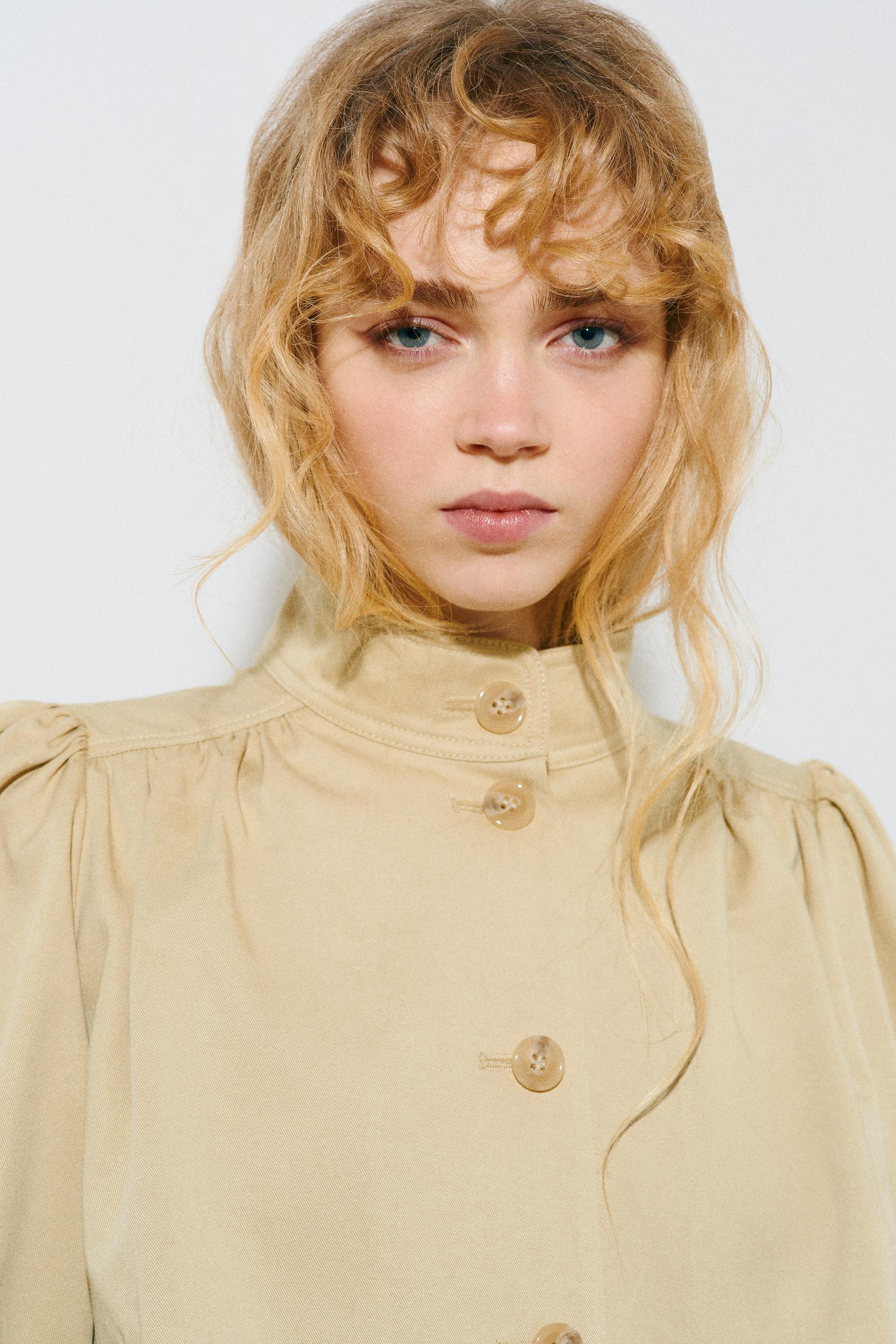 puff-sleeved twill jacket