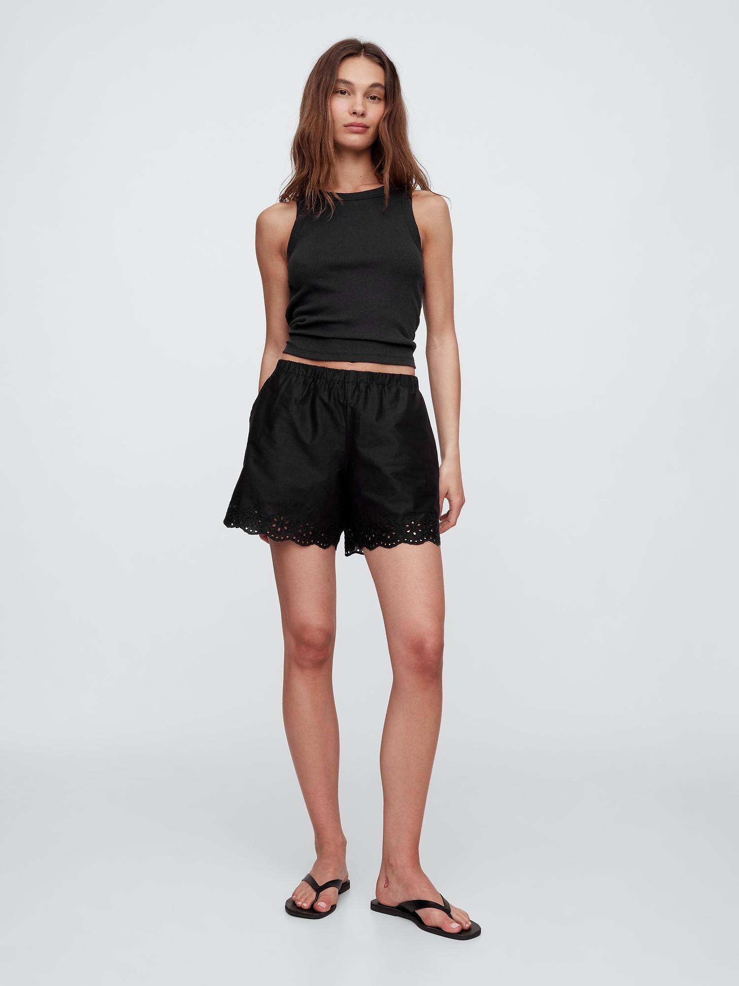 pull-on eyelet shorts