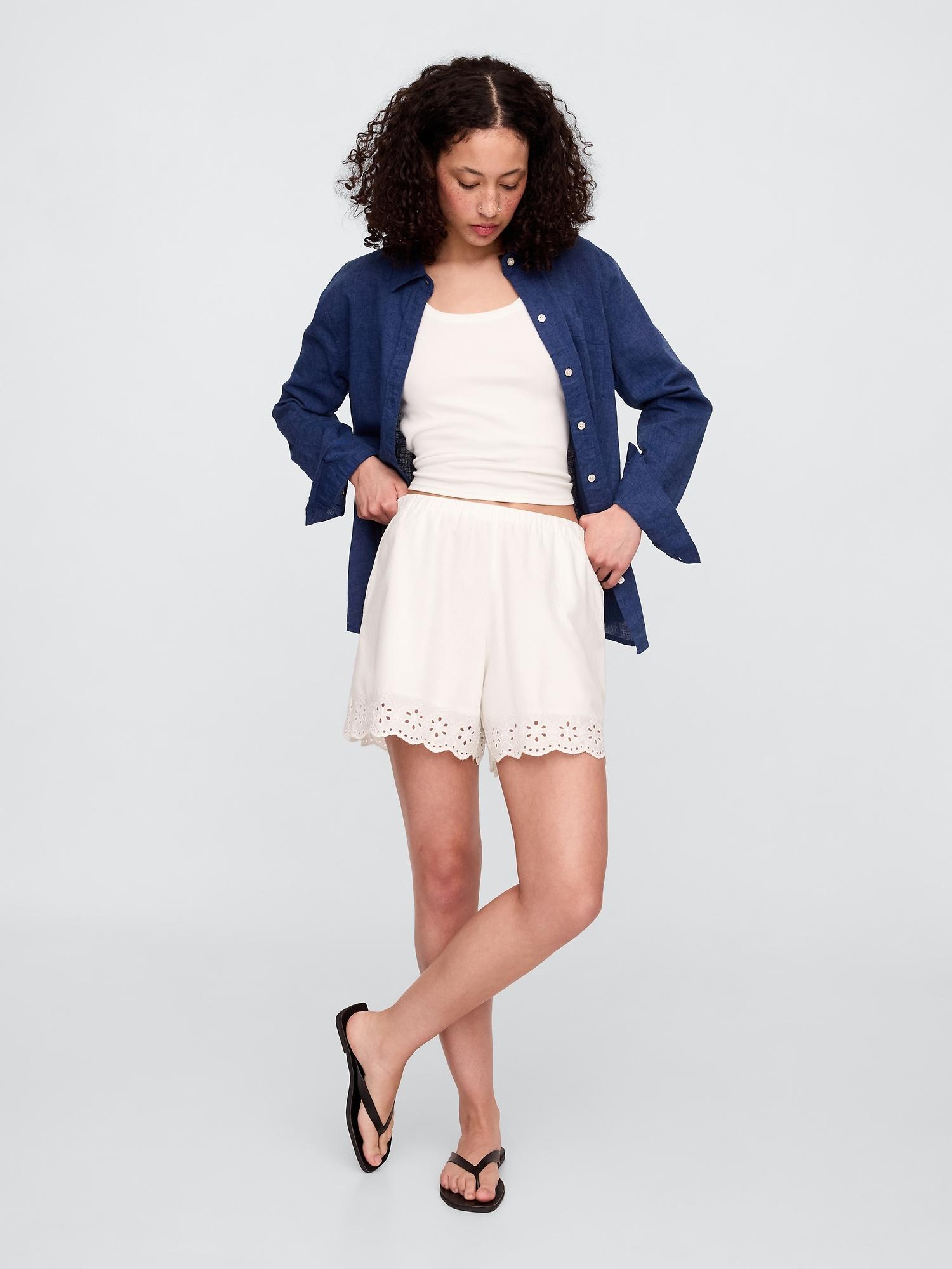 pull-on eyelet shorts