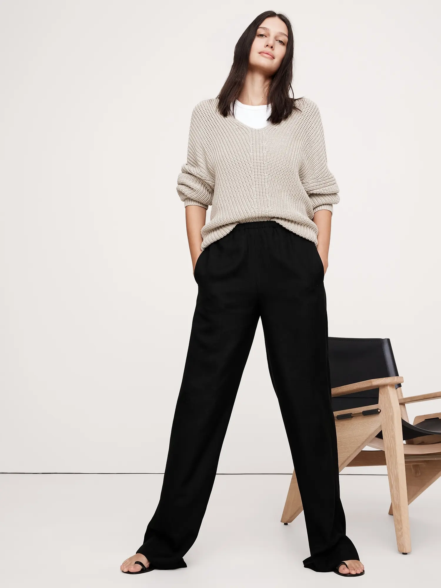 pull-on wide-leg lightweight wool flannel pant