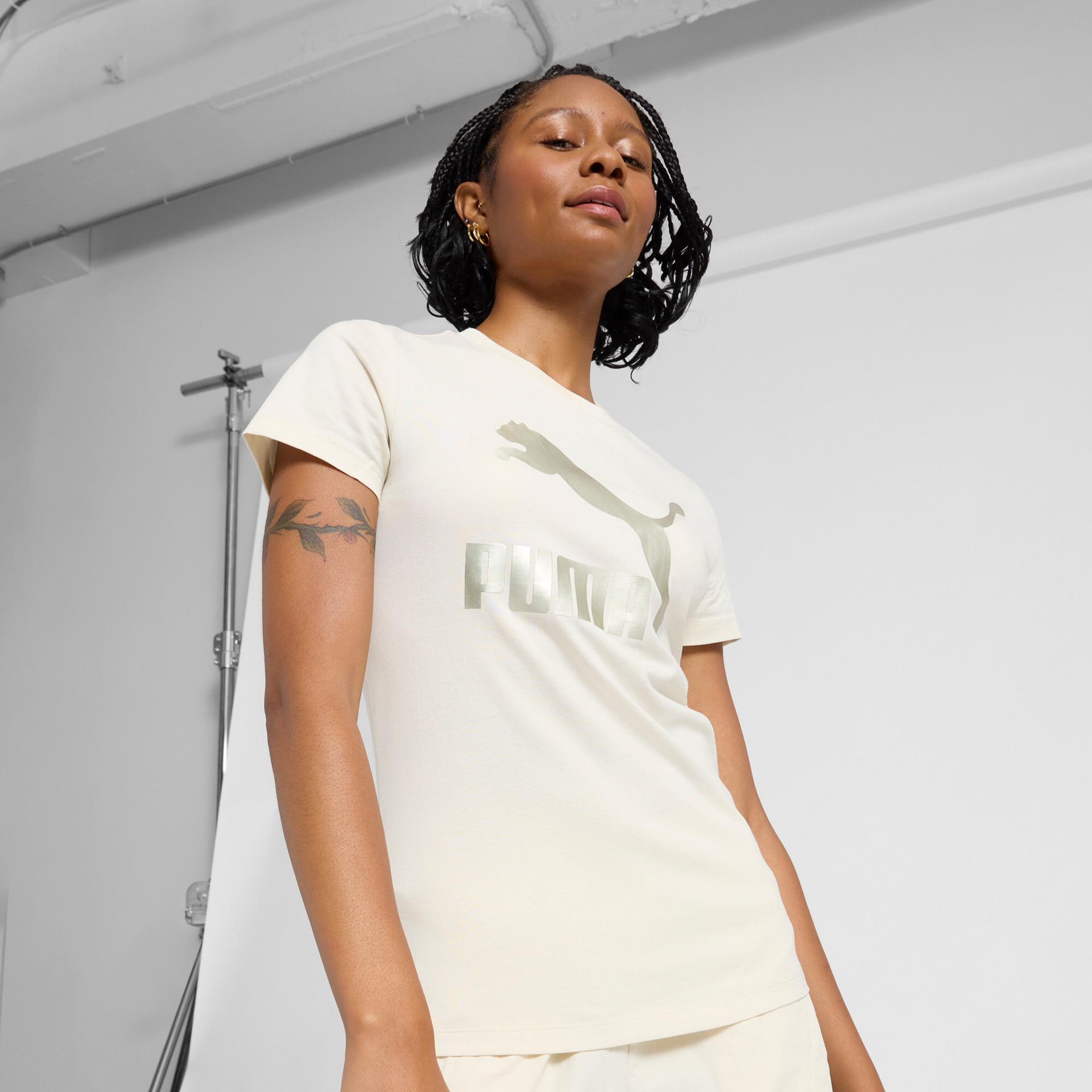 puma classics shiny logo women's t-shirt in white, size m