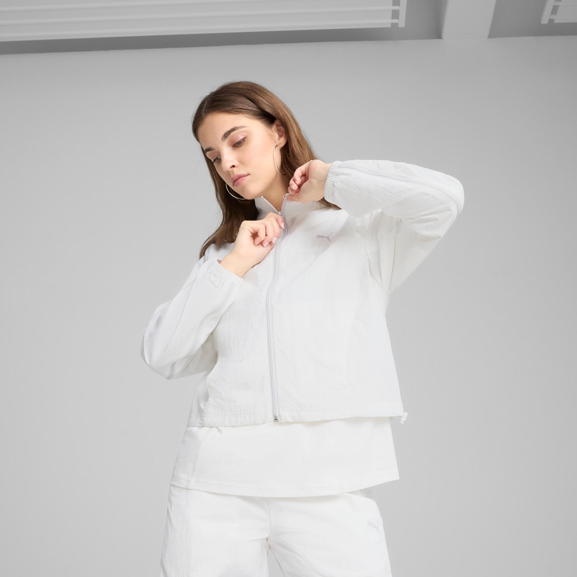 puma dare to women's oversized full-zip woven jacket in white, size l