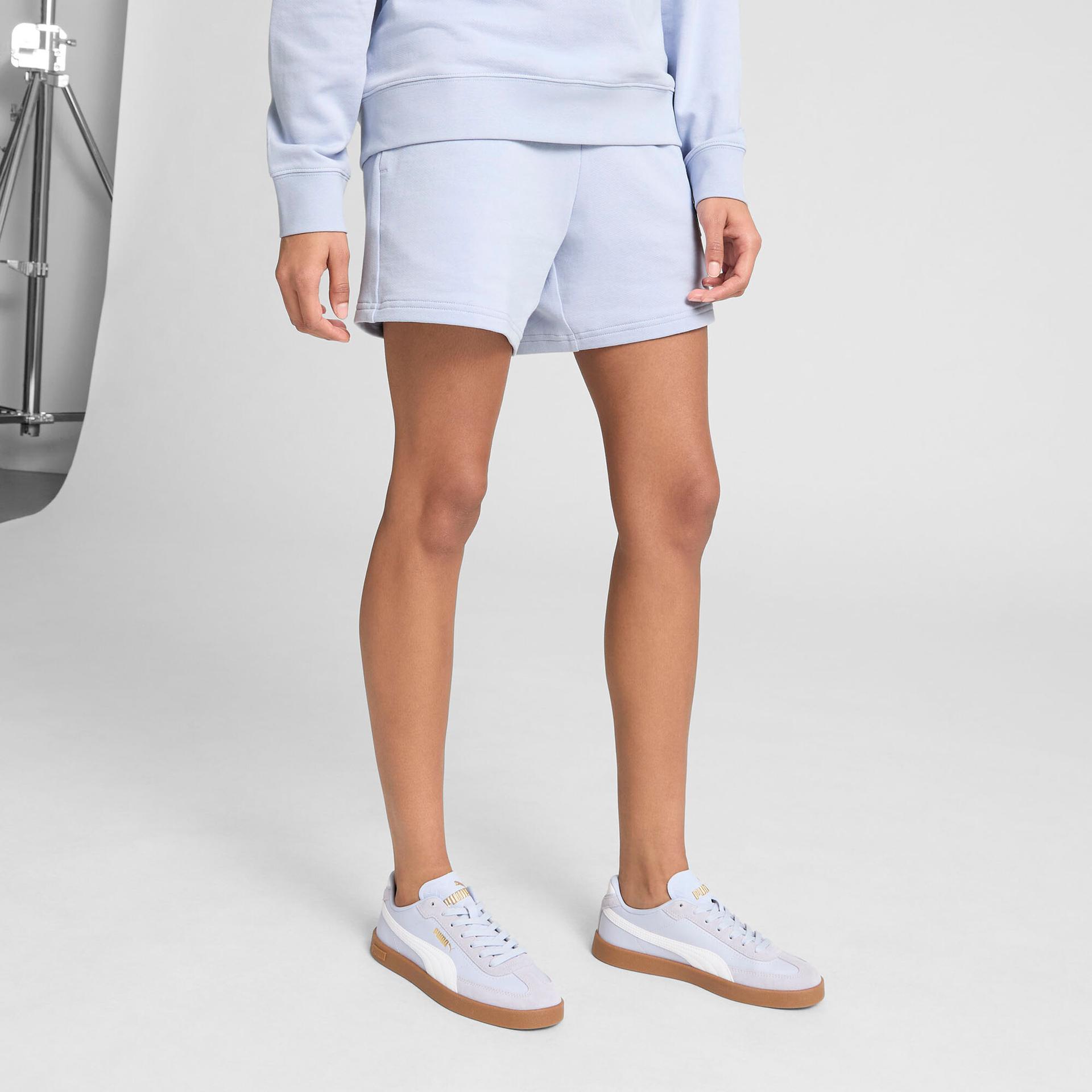 puma elevated essentials women's 5" mid-rise shorts in blue, size xxs