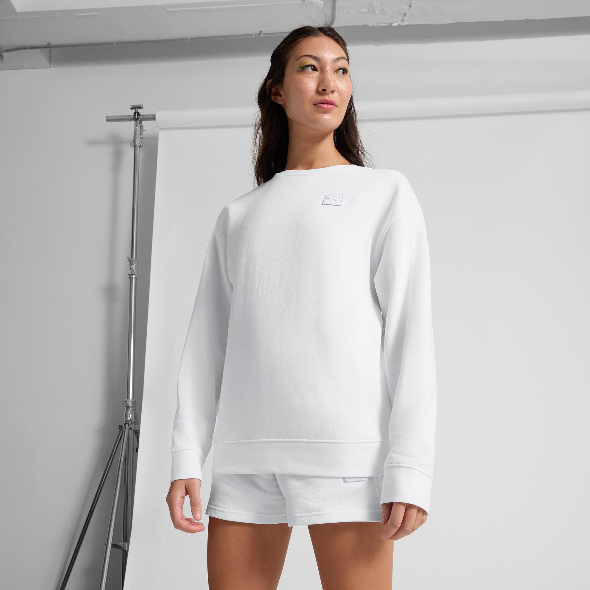 puma elevated essentials women's comfort crew sweatshirt in white, size xl