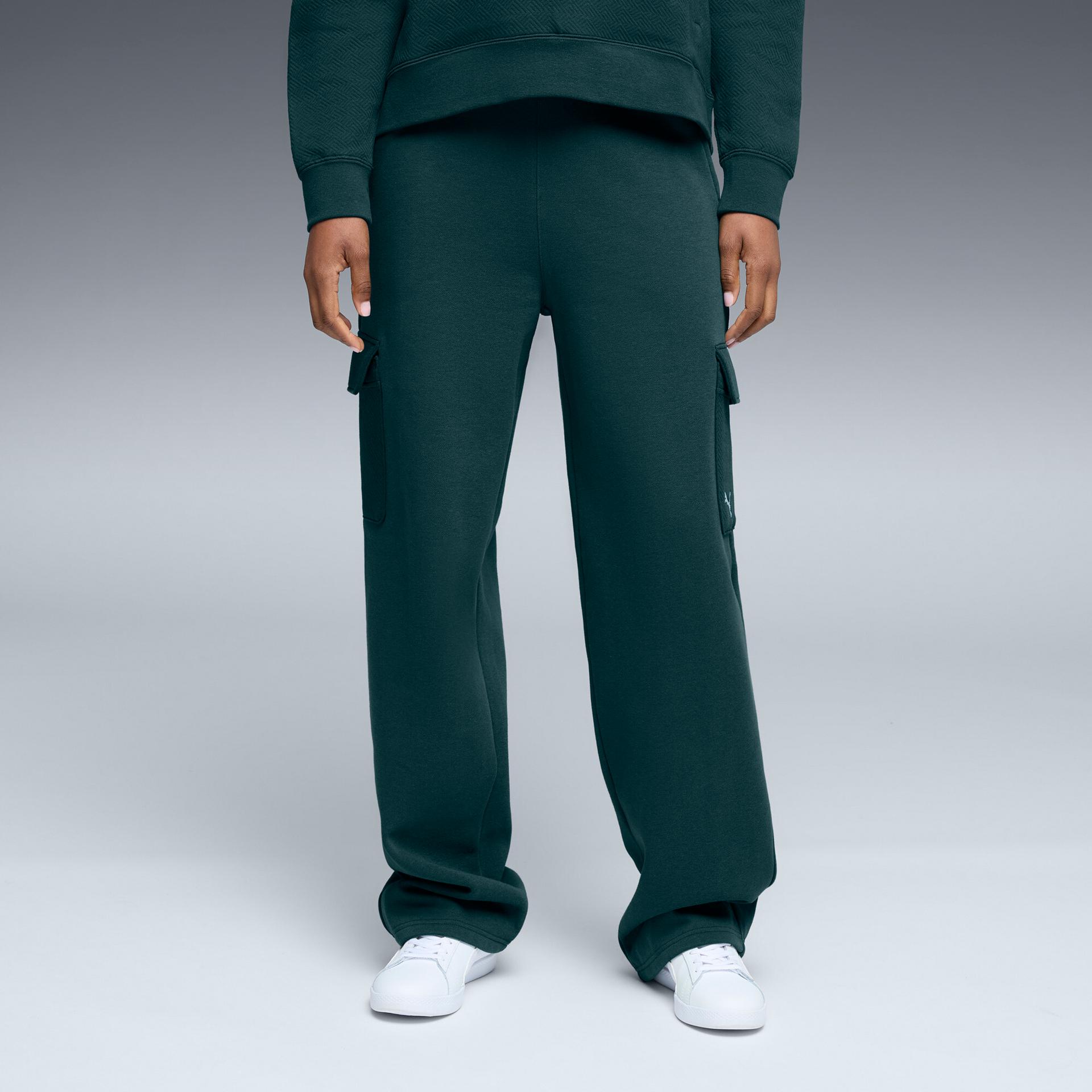 puma elevated essentials women's straight leg cargo pants in green, size xs