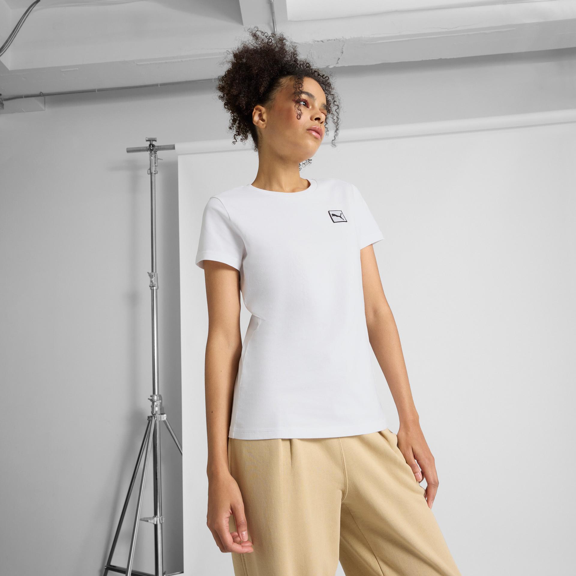 puma elevated essentials women's t-shirt in white, size m