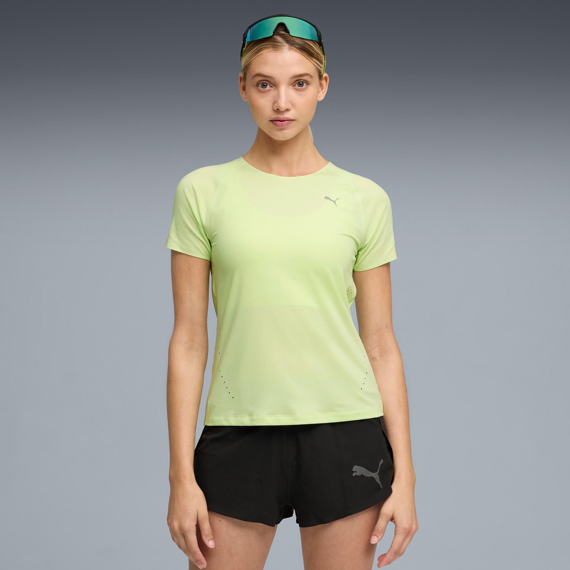 puma everyday cloudspun ultra soft women's running t-shirt in green, size xxs