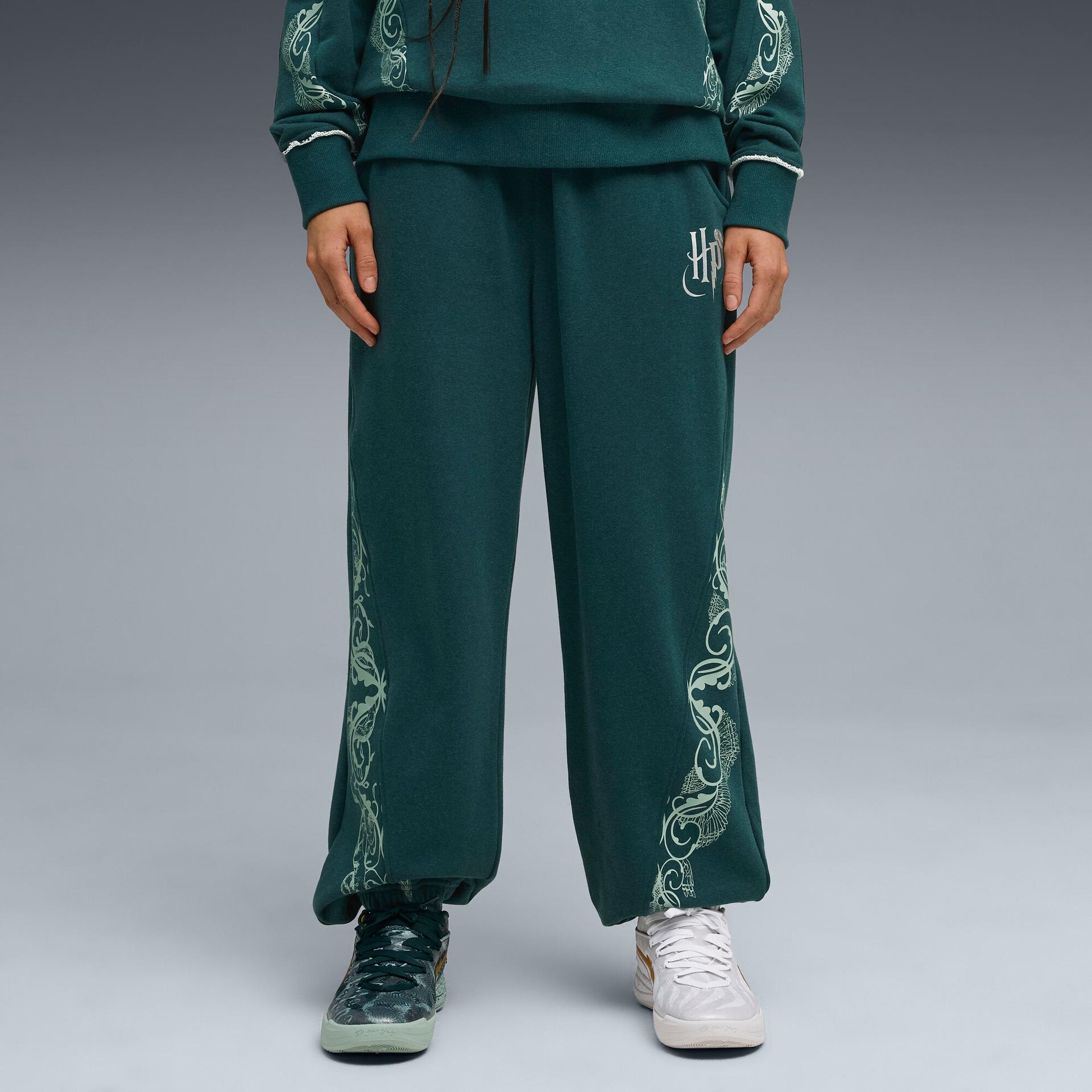 puma hoops x harry potterâ¢ women's basketball sweatpants in green, size l