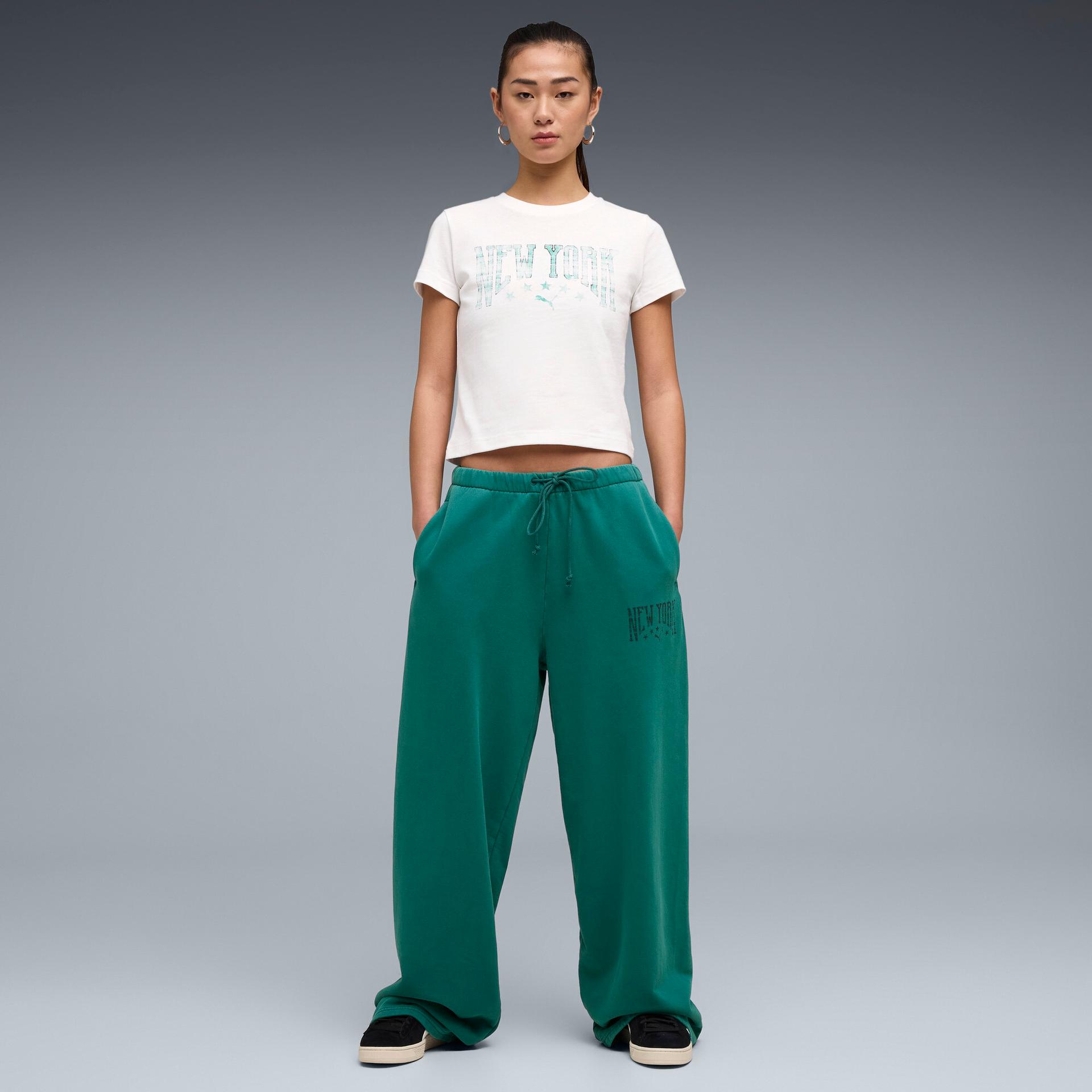 puma wardrobe essentials nyc women's sweatpants in green, size xs