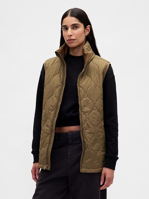 recycled lightweight quilted puffer vest