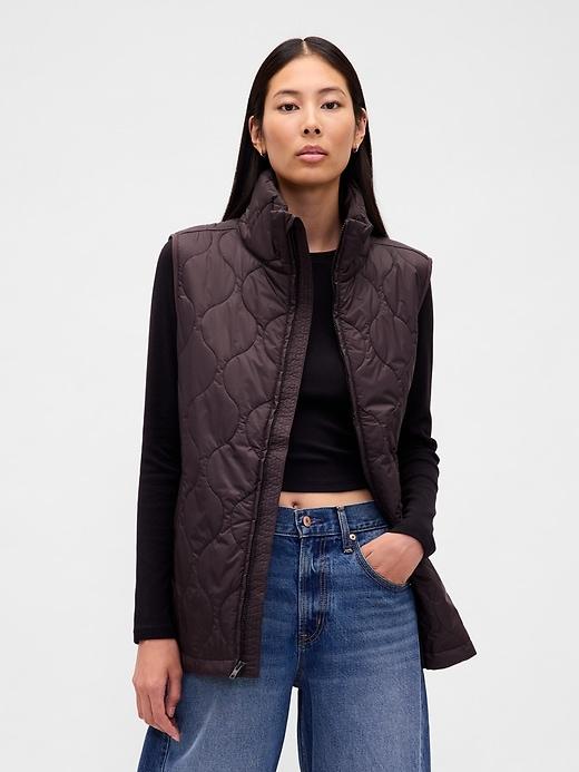 recycled lightweight quilted puffer vest