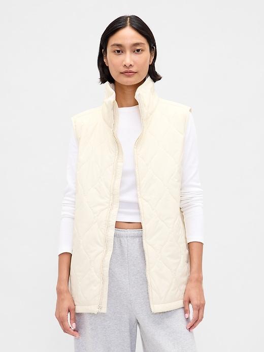 recycled lightweight quilted puffer vest