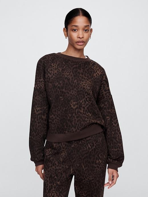 relaxed crewneck sweatshirt