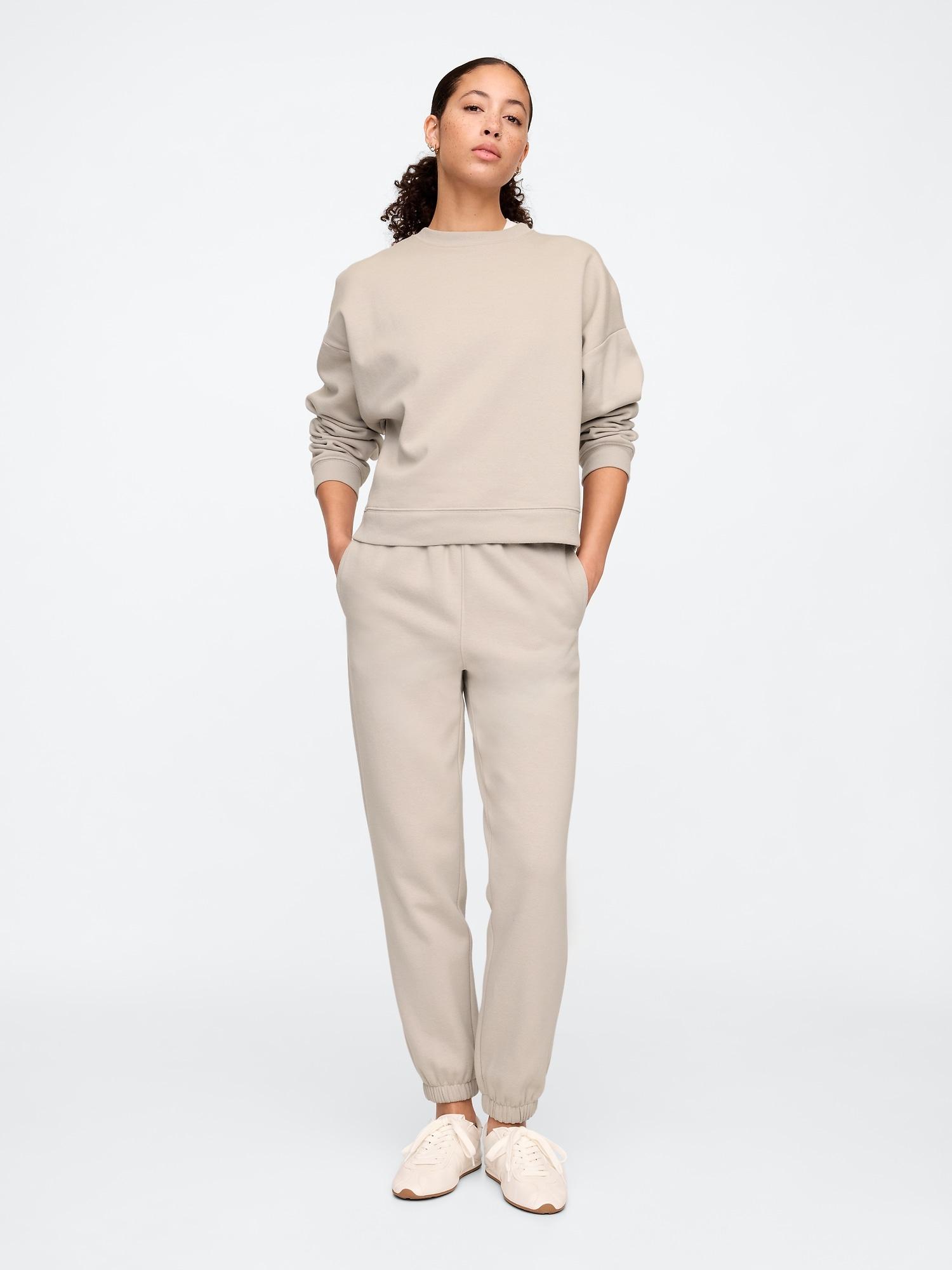 relaxed fleece sweatpants