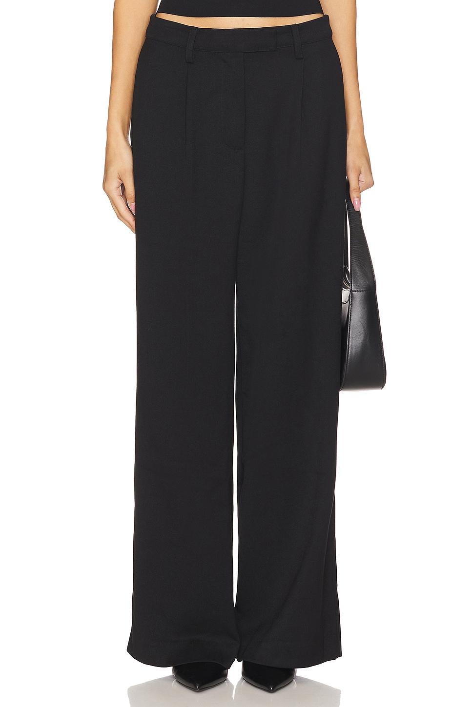 relaxed trouser