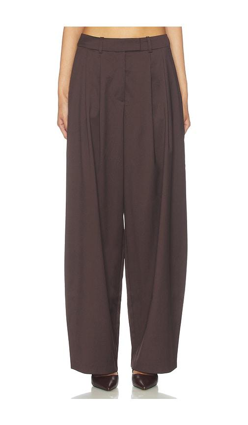 remain cocoon suiting pants with pleats in brown.