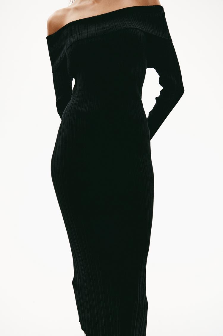 rib-knit off-the-shoulder dress